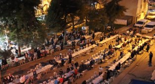 Kızılay'dan şehit evi önünde iftar