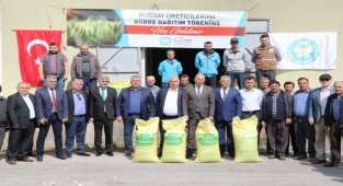 Manisa Akhisar'a 291 tonluk gübre desteği