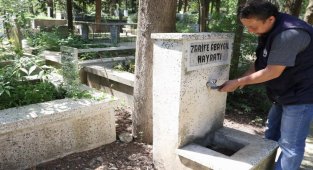 Manisa'da mezarlık çeşmelerine bakım