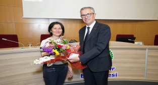Prof. Dr. Harzadın: "Yediklerimiz, gelecek nesilleri etkiliyor"