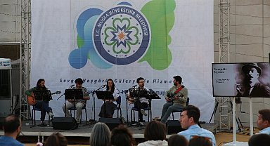100 yıllık şarkılar Türkçe ve Rumca seslendirildi