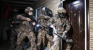3 ilde 3 ayrı suç örgütüne yönelik operasyon: 27 gözaltı