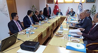 8 SGK İl Müdürü Niğde'de bir araya geldi