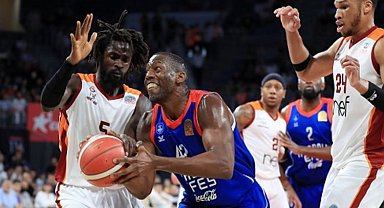 Anadolu Efes seriyi eşitledi