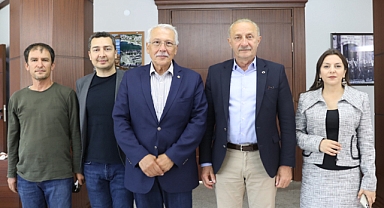 AYDINLI BAKANDAN BAŞKAN ATABAY'A ZİYARET