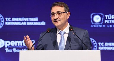 Bakan Dönmez: Damgamızı her aşamaya vuruyoruz