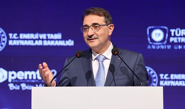 Bakan Dönmez: Damgamızı her aşamaya vuruyoruz