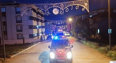 Bilecik Pazaryeri ilçesi oluşturulan kortej ve havai fişek gösterisiyle renklendi