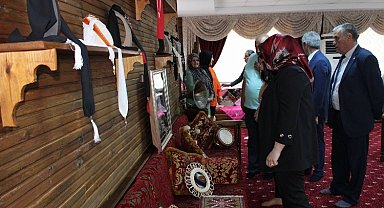 Bilecik Pazaryeri'nde el emekleri görücüye çıktı