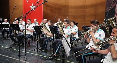 Bursa Bandosu'ndan film müzikleri konseri