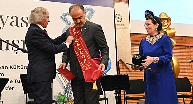 Bursa Büyükşehir Başkanı Aktaş'a fahri profesörlük
