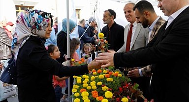 Bursa İnegöl'de anneler unutulmadı