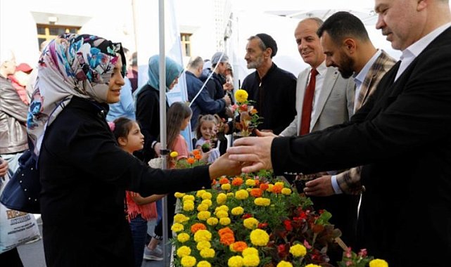 Bursa İnegöl'de anneler unutulmadı