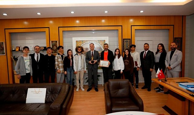 Bursa İnegöl'de Başkan Taban Halk Dansları topluluğunu ağırladı
