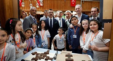 Bursa İnegöl'de çocuklar 'tarih' yazdı