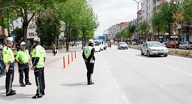 Bursa İnegöl'de "Yayalar İçin 5 Adımda Güvenli Trafik" uygulaması yapıldı