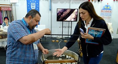 Bursa İpeği HOMETEX'in gözdesi oldu
