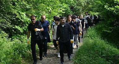 Bursa Yıldırım'da gençlerle doğa yürüyüşü