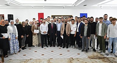 Bursa'da iletişimciler sertifikalandı