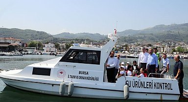 Bursa'da 'lider çocuklar' tekne gezisi yaptı