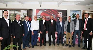 Bursa'da Saadet'ten BESOB'a 'hayırlı olsun' ziyareti
