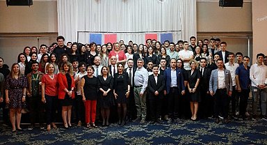 CEV'de gençliğin 'gelecek'le buluşması