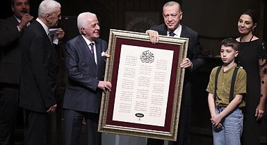 Cumhurbaşkanı Erdoğan, "Reis Bey" tiyatro oyununun gösteriminde konuştu