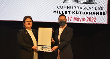 DEÜ Kütüphanesine erişebilirlik logosu