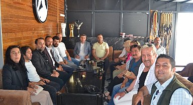 Didim MHP kahvaltıda basın ile bir araya aeldi