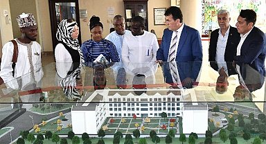 Ganalılar Bursa Osmangazi'ye ve eserlere hayran kaldı
