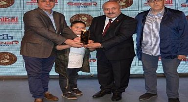 Gazeteci Özden Demirci'ye "Basın Onur Ödülü"