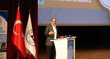 İbrahim Kalın Kayseri'de İlahiyat Zirvesi'nde konuştu