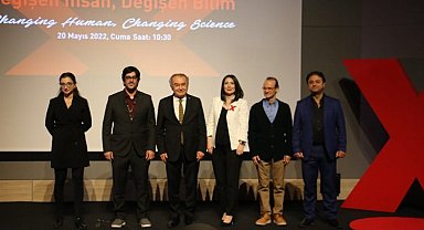İnsanların, çevreye ve doğaya zararını anlatırken gözyaşlarını tutamadı…