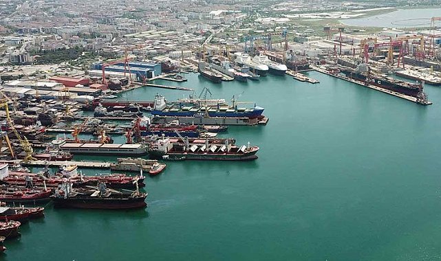 İstanbul Tuzla'daki tersanede 4 işçi gazdan zehirlendi