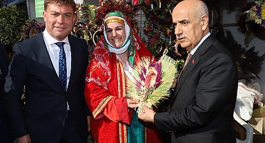 İzmir Bayındır'ın mis kokulu festivali başladı