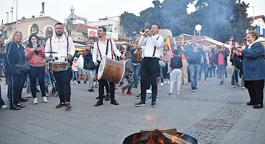 İzmir Foça'da Hıdırellez sevinci