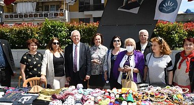 İzmir Karabağlar'da Anneler Günü Kermesi