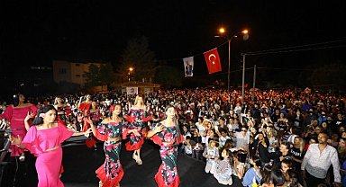 İzmir Selçuk'ta Hıdırellez ateşi yandı