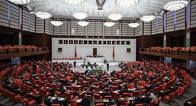 Kanun teklifi yasalaştı... Kadına şiddet cezaları arttırıldı