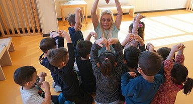 Kocaeli İzmit Çınar Çocuk Evi'nde yoga eğitimi başladı