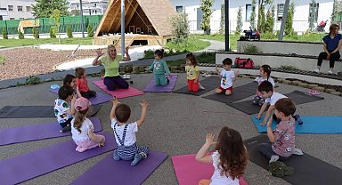 Kocaeli İzmit Çınar Çocuk Evi'nde Yoga eğitimleri devam ediyor