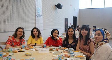 Kocaeli'nde Ebeler ve Hemşireler Haftası kutlandı