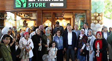 Komeksepeti.com'un ilk store mağazası Ormanya'da hizmette