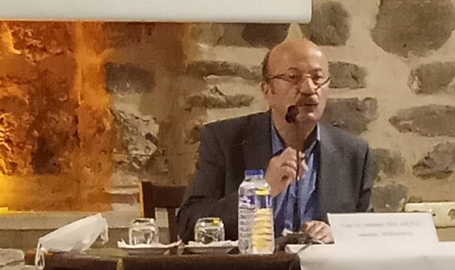 Mehmet Bekaroğlu Bursa'da iktidarı eleştirdi