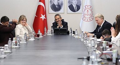 Milli Eğitim'de Bakan Özer'in 'özel' misafirleri