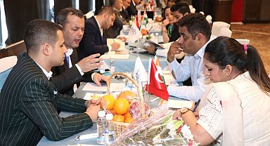 Türk meyve sebzeleri Hindistan'da görücüye çıktı