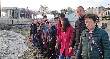 Üç fidan için Mudanya'dan denize karanfil
