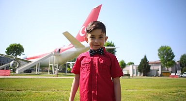 Uçak uçmasa da Ömer hayaline kavuştu