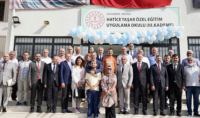 Adıyaman'da Bakan Özer'den eğitimde 'özel' açılış