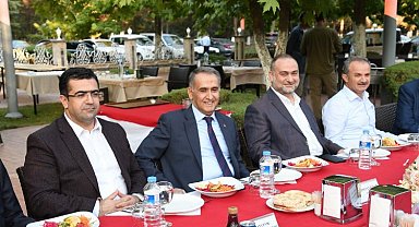 Adıyaman'da Başsavcı ve Müftü için veda yemeği